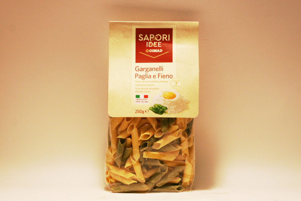 Garganelli Stroh und Heu